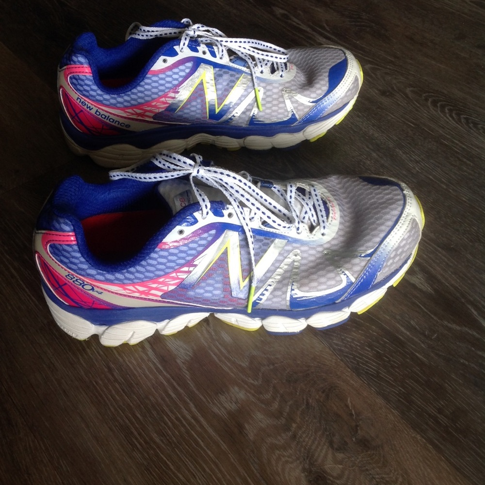 New Balance 880v4 Running Shoes